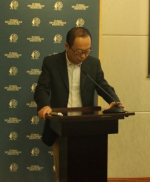 经济学院经理 张军